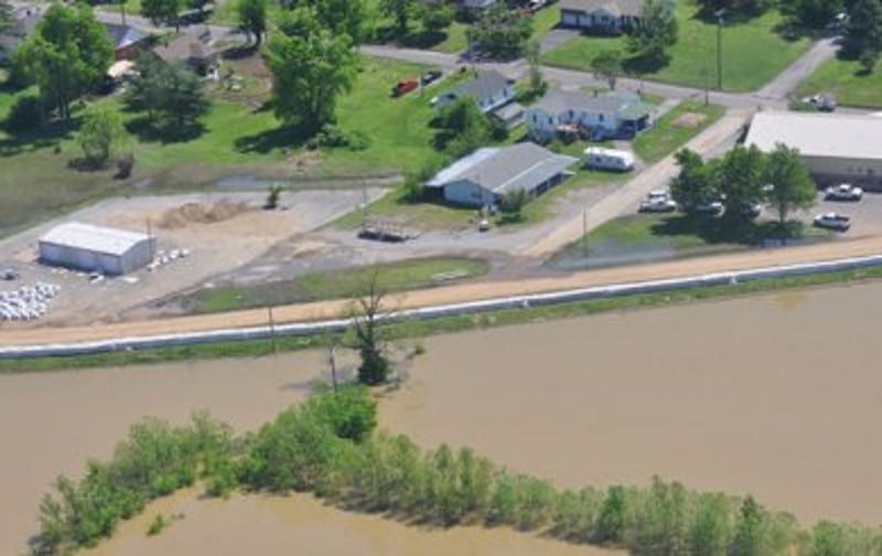 Battling The Flood In Smithland preview 2
